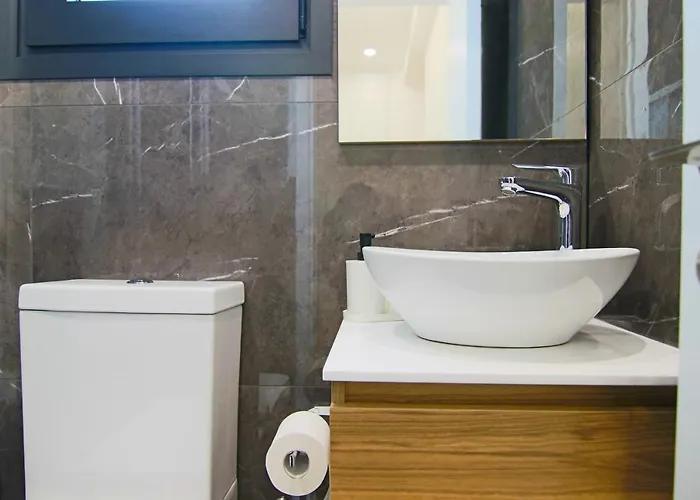 Phaedrus Living: View Anna 102 *